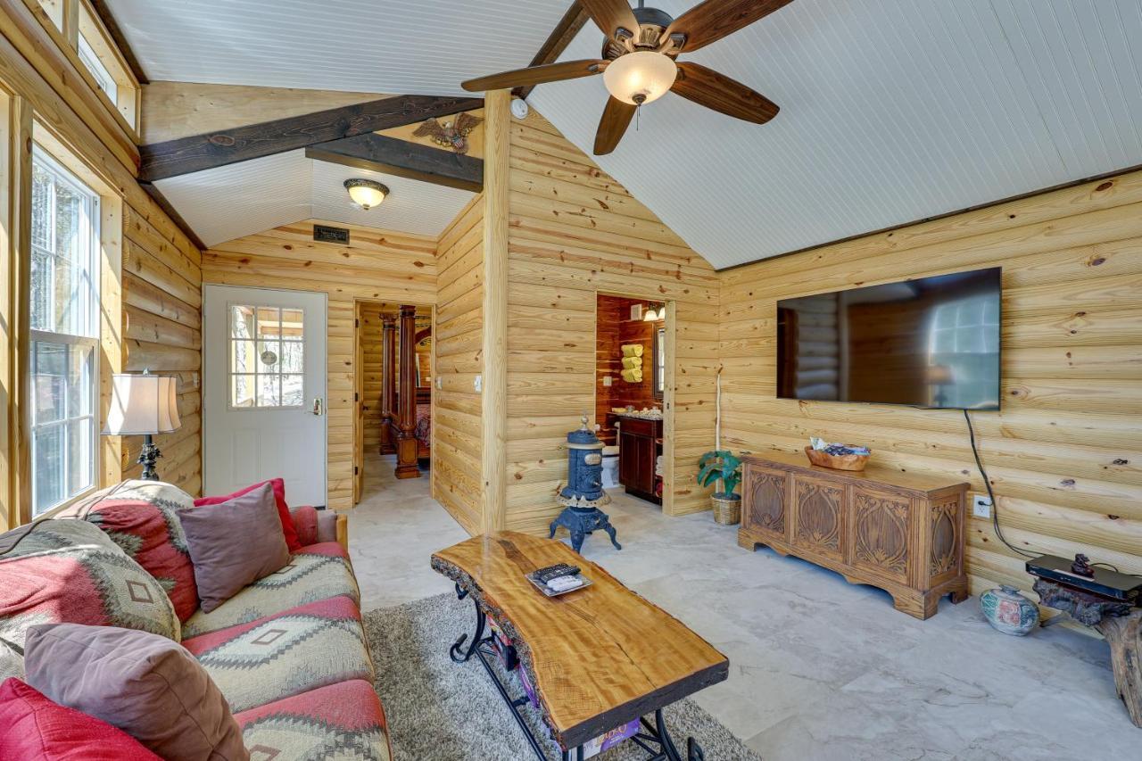 Cliffside Eureka Springs Cabin With Beaver Lake View Exterior foto