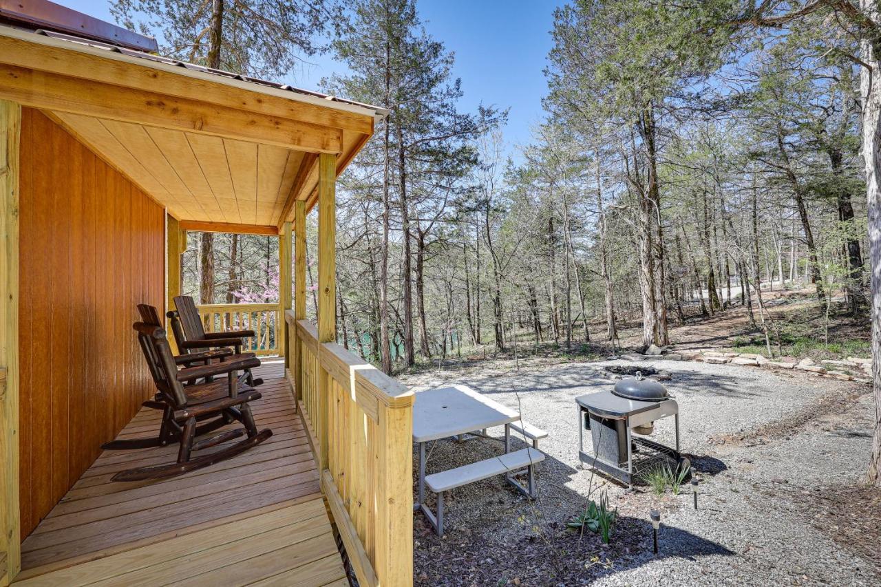 Cliffside Eureka Springs Cabin With Beaver Lake View Exterior foto